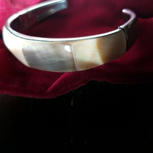Bone Bracelet - Picture 3 of 3